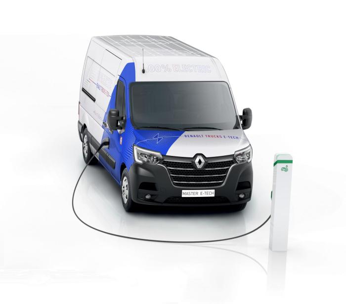Electric Renault Trucks Master charging