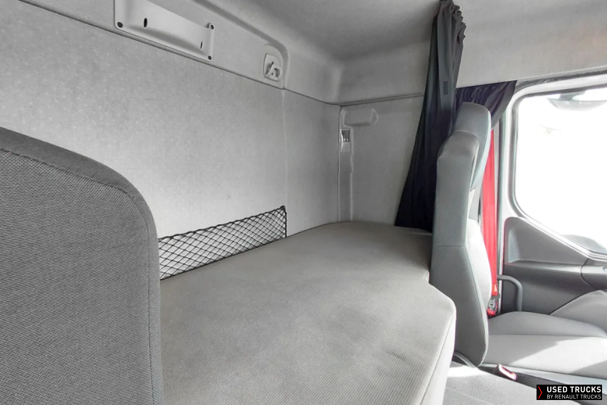 Renault Trucks D Wide 250