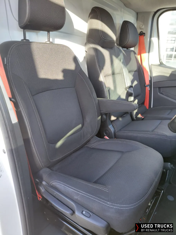 Renault Trucks Trafic 170