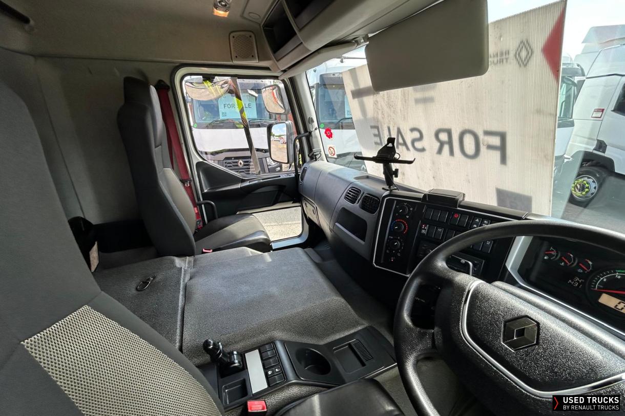 Renault Trucks D Wide 320
