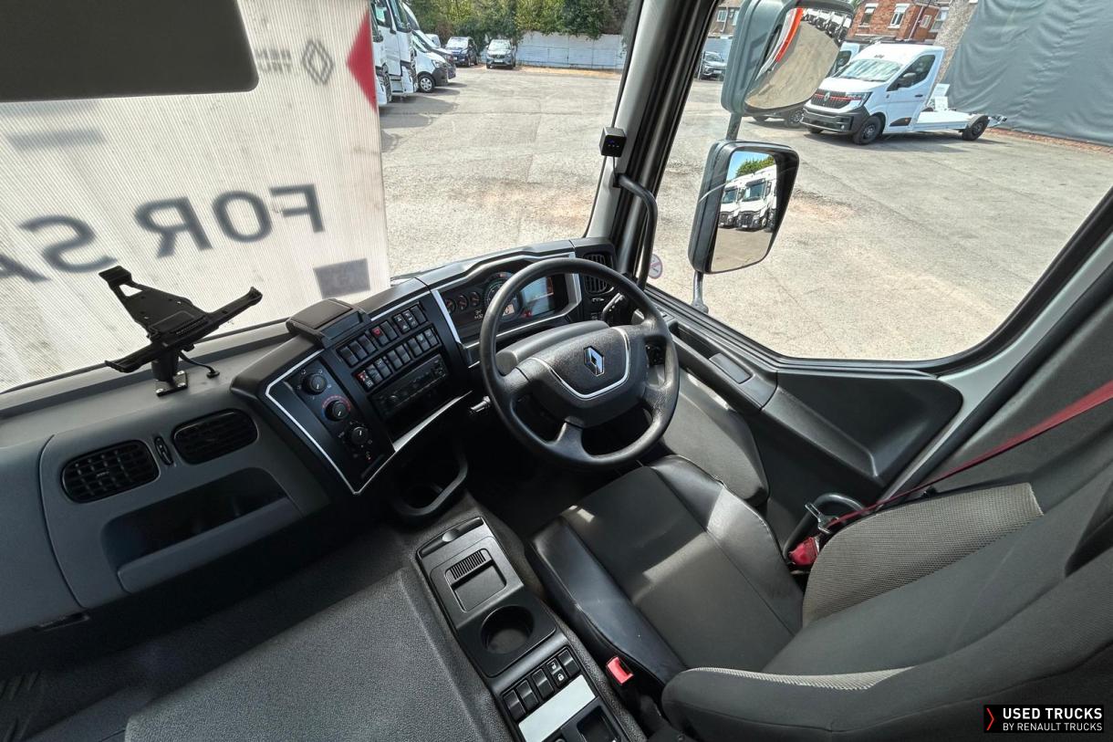 Renault Trucks D Wide 320