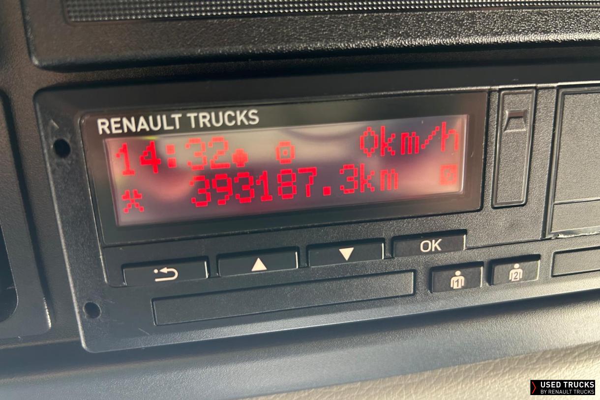 Renault Trucks D Wide 320