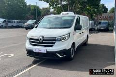 Renault Trucks Trafic
                                          130