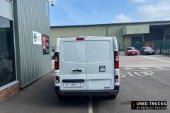 Renault Trucks Trafic
                                          130