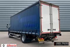 Renault Trucks D
                                          250