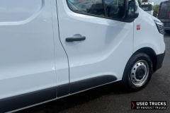 Renault Trucks Trafic
                                          130